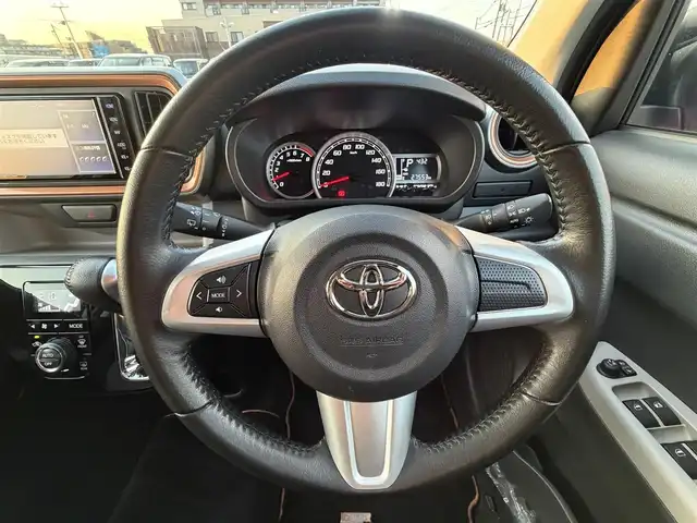 トヨタ パッソ モーダ　チャーム 兵庫県 2020(令2)年 2.8万km ピンクⅡ 純正SDナビ/フルセグ/Bluetooth/アラウンドビューモニター/シートヒーター/ビルトインETC/スマートアシスト/衝突軽減ブレーキ/純正AW/純正フロアマット/オートマチックハイビーム/革巻きステアリング/LEDヘッドライト/スイッチスタート/スマートキー