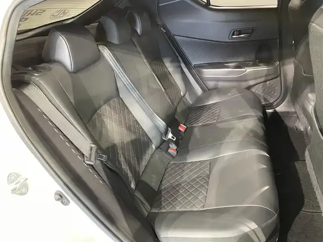 トヨタ Ｃ－ＨＲ G モード ネロ セーフティプラス 愛知県 2020(令2)年 8.4万km ホワイトパールクリスタルシャイン モデリスタエアロ F/S/R/純正DAナビ/全方位カメラ/純正ETC/シートヒーター/トヨタセーフティーセンス/アダクティブクルーズコントロール/衝突軽減ブレーキ/ブラインドスポットモニター/車線逸脱警報/標識検知機能/先行車発進お知らせ機能/LEDヘッドライト/フォグランプ/オートハイビーム/オートブレーキホールド/電子サイドブレーキ/スマートキー/プッシュスタート