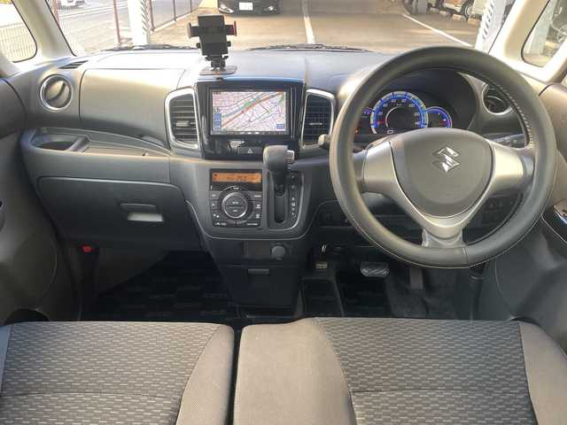 スズキ スペーシア カスタム TS 広島県 2015(平27)年 10.7万km パールホワイト 禁煙車/インタークーラーターボ/社外ナビ（CN-HW850D）/・フルセグ/CD/DVD/HDD/SD/バックカメラ/アルパインフリップダウンモニター（TMX-R3000）/ユピテルドライブレコーダー（TW8500）/ETC/HIDヘッドライト/フォグランプ/スマートキー/プッシュスタート/スペアキー/アルミ付きスタッドレスタイヤ車載/純正15インチアルミホイール/Wエアバック