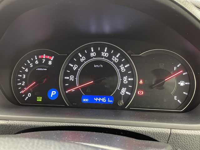 トヨタ ノア Si ダブルバイビー 沖縄県 2018(平30)年 4.5万km ホワイトパールクリスタルシャイン 純正9インチナビ(NSZT-Y64T)/（フルセグTV　DVD　Bluetooth接続）/バックカメラ/ETC/前後ドライブレコーダー/フリップダウンモニター/トヨタセーフティセンス/・衝突被害軽減ブレーキ (プリクラッシュセーフティ)																									/・ハンドル操作サポート (レーントレーシングアシスト)																																																		/・車線はみ出しアラート (レーンディパーチャーアラート)																									/・自動ハイビーム (オートマチックハイビーム)/クルーズコントロール																									/両側パワースライドドア/ハーフレザーシート/ステアリングスイッチ/スマートキー/スペアキー/プッシュスタート/サンシェード/ドアバイザー/純正フロアマット/純正16インチアルミホイール/電動格納ウインカーミラー/LEDヘッドライト/オートライト
