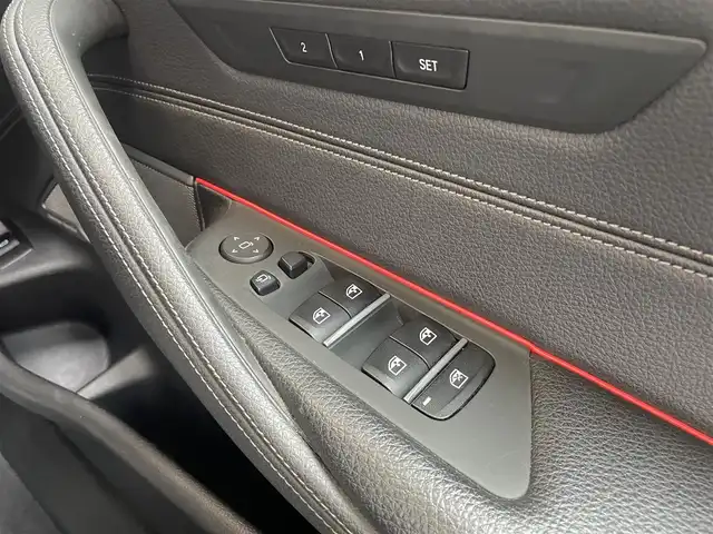 ＢＭＷ ５３０ｅ Mスポーツアイパフォーマンス 埼玉県 2018(平30)年 6.5万km アルピンホワイトⅢ /サンルーフ//純正HDDナビ//フルセグTV//全方位モニター//CD/DVD/Bluetooth//黒レザーシート//前2席パワーシート//前2席シートヒーター//アダプティブクルーズコントロール//ミラー一体型ETC//スマートキー×2//LEDヘッドライト/LEDフォグ//衝突軽減ブレーキ//車線逸脱警告//車線変更警告//W.サイド.カーテンエアバッグ//ABS/横滑り防止装置//ドライブレコーダー//スモークフィルム//純正19インチAW//車高調（KW)//各部カーボン仕様/(リヤスポ/サイドエアロ/ルーフ/Fグリル等)//新車時保証書//取扱説明書