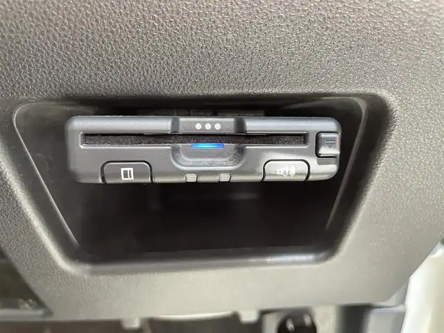 ダイハツ ムーヴ キャンバス G メイクアップ リミテッド　SAⅢ 滋賀県 2020(令2)年 4.7万km パールホワイトⅢ/ブルーミングピンクメタリック 禁煙車/純正9インチナビ/CD.DVD.Bluetooth.フルセグ/全方位カメラ/衝突軽減ブレーキ/両側パワースライドドア/ステアリングスイッチ/アイドリングストップ/ETC/LEDヘッドライト/オートライト/オートハイビーム/フォグランプ/前方ドライブレコーダー/スマートキー