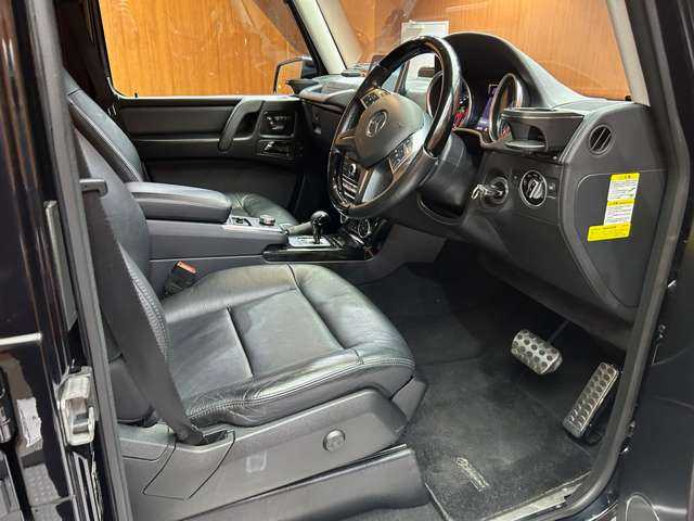 メルセデス・ベンツ ゲレンデヴァーゲン Ｇ３５０ｄ 千葉県 2017(平29)年 3.2万km オブシディアンブラック ラグジュアリーＰＫＧ　/サンルーフ　/ＳＲ　/純正ナビ　/バックカメラ　/ＡＣＣ　/黒革　/シートヒーター　/パワーシート　/キセノンヘッドライト　/オートライト　/ハーマンカードンサウンド　/社外レーダー