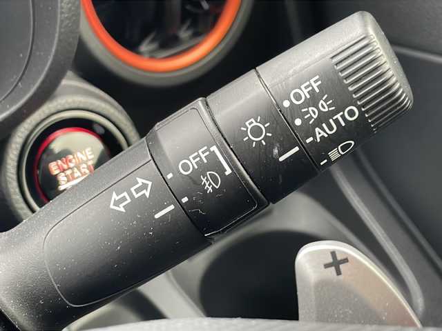ホンダ Ｎ ＯＮＥ RS 大阪府 2022(令4)年 0.9万km クリスタルブラックパール SPOONマフラー/ローダウン /ルーフ/ドアミラーカバーラッピング/黄色ブレーキキャリパー/ホンダセンシング/レーダークルーズコントロール/コーナーセンサー/レーンキープアシスト/純正ナビ/フルセグTV/CD/DVD/BT/USB/バックカメラ/シートヒーターD/N席/電子パーキングブレーキ/パドルシフト/革巻きステアリング/ステアリングスイッチ/ドライブレコーダー/LEDヘッドライト/オートライト/ETC