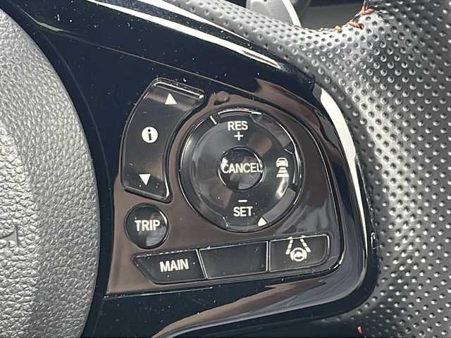 ホンダ Ｎ ＯＮＥ RS 大阪府 2022(令4)年 0.9万km クリスタルブラックパール SPOONマフラー/ローダウン /ルーフ/ドアミラーカバーラッピング/黄色ブレーキキャリパー/ホンダセンシング/レーダークルーズコントロール/コーナーセンサー/レーンキープアシスト/純正ナビ/フルセグTV/CD/DVD/BT/USB/バックカメラ/シートヒーターD/N席/電子パーキングブレーキ/パドルシフト/革巻きステアリング/ステアリングスイッチ/ドライブレコーダー/LEDヘッドライト/オートライト/ETC
