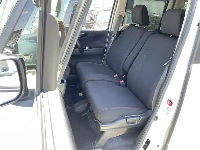 ホンダ Ｎ ＢＯＸ カスタム G Lパッケージ 埼玉県 2016(平28)年 9.4万km プレミアムホワイトパールⅡ (株)IDOMが運営する【じしゃロン川越店】の自社ローン専用車両になります。こちらは現金またはオートローンご利用時の価格です。自社ローンご希望の方は別途その旨お申付け下さい/社外SDナビ　AVN-Z05i/フルセグ/Bluetooth/CD/AM/FM/HDMI/バックカメラ/ツートンルーフ/電動スライドドア/純正１４インチアルミホイール/ビルトインETC/ウインカーミラー/HIDオートライト/フォグ/リアシェード/シートバックテーブル/ステアリングリモコン/純正フロアマット/ドアバイザー/スマートキー（スペア×１）/プッシュスタート/アイドリングストップ/ハンドルカバー/車両取扱説明書/保証書