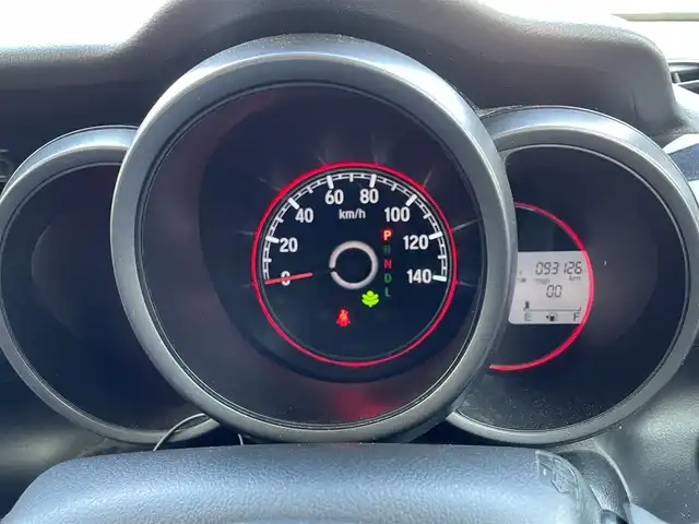 ホンダ Ｎ ＢＯＸ カスタム G Lパッケージ 埼玉県 2016(平28)年 9.4万km プレミアムホワイトパールⅡ (株)IDOMが運営する【じしゃロン川越店】の自社ローン専用車両になります。こちらは現金またはオートローンご利用時の価格です。自社ローンご希望の方は別途その旨お申付け下さい/社外SDナビ　AVN-Z05i/フルセグ/Bluetooth/CD/AM/FM/HDMI/バックカメラ/ツートンルーフ/電動スライドドア/純正１４インチアルミホイール/ビルトインETC/ウインカーミラー/HIDオートライト/フォグ/リアシェード/シートバックテーブル/ステアリングリモコン/純正フロアマット/ドアバイザー/スマートキー（スペア×１）/プッシュスタート/アイドリングストップ/ハンドルカバー/車両取扱説明書/保証書