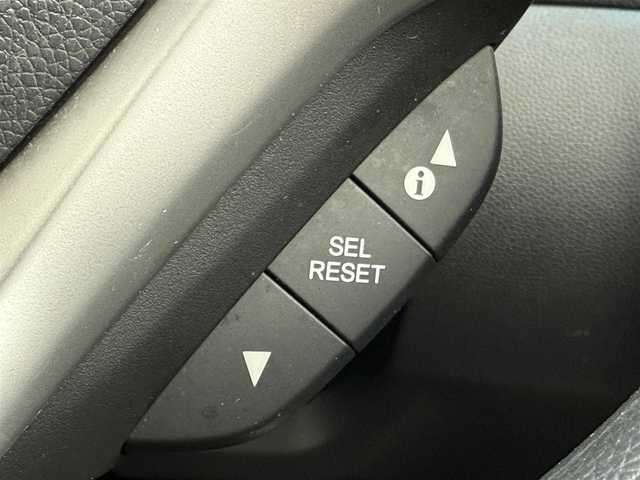 ホンダ フィット ハイブリット Fパッケージ 道北・旭川 2014(平26)年 7.7万km ビビットスカイブルーP 純正ナビ/ワンセグＴＶ/衝突軽減ブレーキ/バックカメラ/寒冷地仕様/オートライト/ＨＩＤヘッドライト/ＵＳＢ・ＢＴ接続/社外フロアマット/アイドリングストップ/横滑り防止装置/電格ミラー