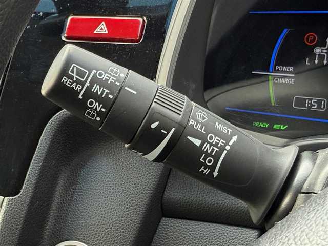 ホンダ フィット ハイブリット Fパッケージ 道北・旭川 2014(平26)年 7.7万km ビビットスカイブルーP 純正ナビ/ワンセグＴＶ/衝突軽減ブレーキ/バックカメラ/寒冷地仕様/オートライト/ＨＩＤヘッドライト/ＵＳＢ・ＢＴ接続/社外フロアマット/アイドリングストップ/横滑り防止装置/電格ミラー