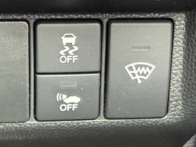 ホンダ フィット ハイブリット Fパッケージ 道北・旭川 2014(平26)年 7.7万km ビビットスカイブルーP 純正ナビ/ワンセグＴＶ/衝突軽減ブレーキ/バックカメラ/寒冷地仕様/オートライト/ＨＩＤヘッドライト/ＵＳＢ・ＢＴ接続/社外フロアマット/アイドリングストップ/横滑り防止装置/電格ミラー