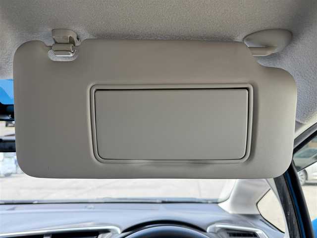 ホンダ フィット ハイブリット Fパッケージ 道北・旭川 2014(平26)年 7.7万km ビビットスカイブルーP 純正ナビ/ワンセグＴＶ/衝突軽減ブレーキ/バックカメラ/寒冷地仕様/オートライト/ＨＩＤヘッドライト/ＵＳＢ・ＢＴ接続/社外フロアマット/アイドリングストップ/横滑り防止装置/電格ミラー