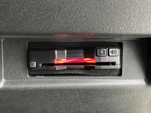 スズキ ジムニー XC 愛知県 2020(令2)年 3.1万km シフォンアイボリーM 社外ナビ/・Ｂｌｕｅｔｏｏｔｈ/・フルセグテレビ/・ＣＤ/ＤＶＤ/シートヒーター/衝突軽減ブレーキ/クルーズコントロール/スマートキー/レーンキープアシスト/プッシュスタートボタン/ＥＴＣ