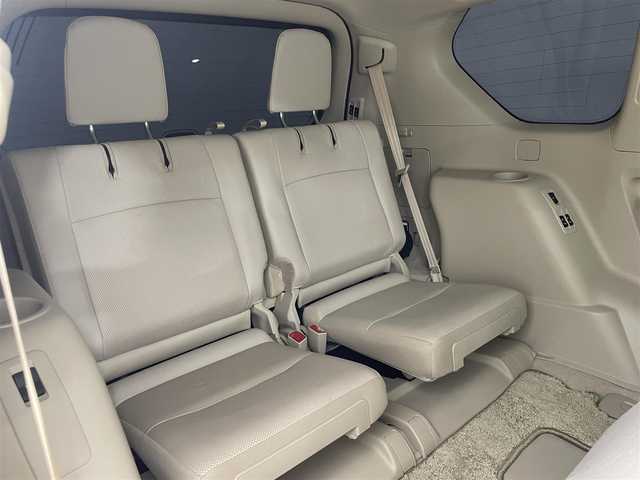 トヨタ ランドクルーザー プラド TX Lパッケージ マットブラED 群馬県 2023(令5)年 1.5万km ホワイトパールクリスタルシャイン 特別仕様車【マットブラックエディション】/チルト＆スライド電動ムーンルーフ（挟み込み防止機能付）/＝＝＝＝＝＝/社外9インチ　カロッツェリア　フローティングナビ/（SD/Bluetooth/USB/AUX/HDMI/フルセグTV)/社外カロッツェリア　後席モニター/バックカメラ /ベージュ本革シート/シートヒーター /シートベンチレーション/パワーシート /電動格納サードシート/Toyota Safety Sense/・プリクラッシュセーフティ/・レーンディパーチャーアラート/・オートマチックハイビーム/・レーダークルーズコントロール/・ロードサインアシスト/・先行車発進告知機能/・パーキングサポートブレーキ（前後方静止物）/ビルトインETC/ドライブレコーダー/ルーフレール/LEDヘッドライト/オートライト /Fフォグランプ/スマートキー/純正18インチAW