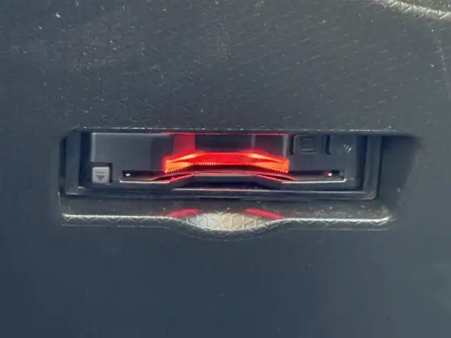 ダイハツ タント X 大分県 2023(令5)年 1.1万km アイスグリーン ・ナビ(CD/SD/BT/ワンセグ)/・全方位カメラ/・スマートアシスト/・スーパーロングスライド/・片側パワースライドドア/・コーナーセンサー/・ETC/・ドライブレコーダー/・シートヒーター/・ブレーキホールド/・ロールシェード/・スマートキー