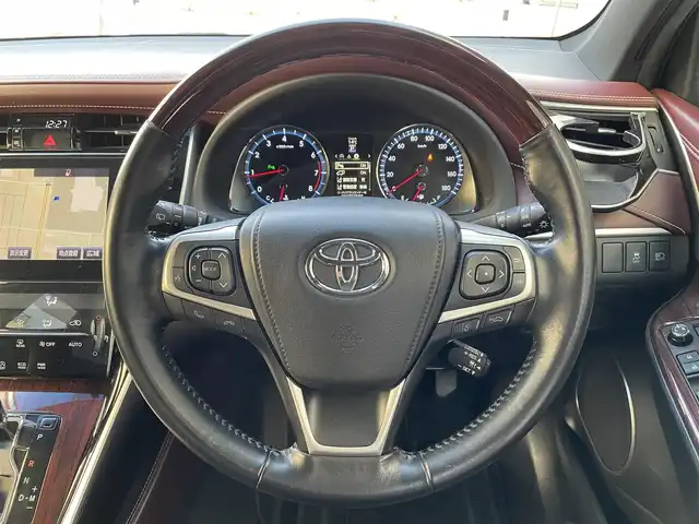 トヨタ ハリアー プレミアム アドバンスドP 道央・札幌 2014(平26)年 8.3万km スパークリングブラックパールクリスタルシャイン 登録時走行距離82/346km/　４　W　D　/純正ナビ（CD/DVD/FM/AM/SD/BT)/フルセグ（走行中視聴不可）/バックカメラ/全方位モニター/アイドリングストップ/ウィンカーミラー/クルーズコントロール（追従走行あり）/ドアバイザー/プッシュスタート/ビルトインETC/MTモード付AT/スペアキー×１/純正エンジンスターター/電動リアゲート/パワーシート（運転席）/ハーフレザーシート/純正フロアマット/横滑り防止装置/コーナーセンサー/レーンキープアシスト/盗難防止装置/オートライト/オートマチックハイビーム/プリクラッシュブレーキアシスト/フォグランプ/自動防眩ミラー/ステアリングスイッチ/革巻きステアリング/ワイパー間欠時間コントローラー/電動格納ミラー/ECO・PWRモード/ワイヤレス充電器