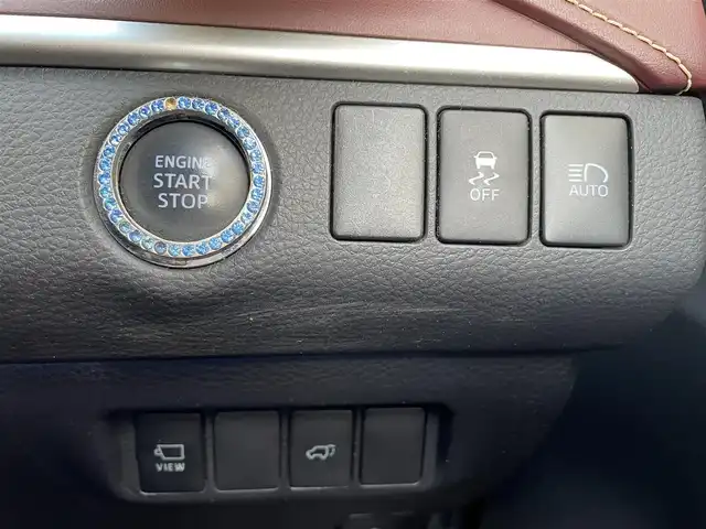 トヨタ ハリアー プレミアム アドバンスドP 道央・札幌 2014(平26)年 8.3万km スパークリングブラックパールクリスタルシャイン 登録時走行距離82/346km/　４　W　D　/純正ナビ（CD/DVD/FM/AM/SD/BT)/フルセグ（走行中視聴不可）/バックカメラ/全方位モニター/アイドリングストップ/ウィンカーミラー/クルーズコントロール（追従走行あり）/ドアバイザー/プッシュスタート/ビルトインETC/MTモード付AT/スペアキー×１/純正エンジンスターター/電動リアゲート/パワーシート（運転席）/ハーフレザーシート/純正フロアマット/横滑り防止装置/コーナーセンサー/レーンキープアシスト/盗難防止装置/オートライト/オートマチックハイビーム/プリクラッシュブレーキアシスト/フォグランプ/自動防眩ミラー/ステアリングスイッチ/革巻きステアリング/ワイパー間欠時間コントローラー/電動格納ミラー/ECO・PWRモード/ワイヤレス充電器