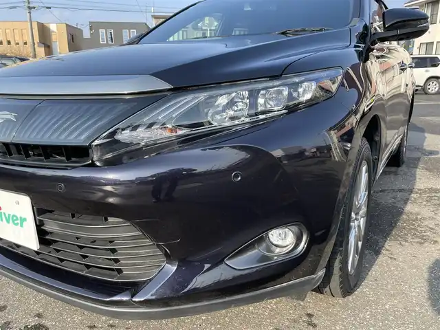 トヨタ ハリアー プレミアム アドバンスドP 道央・札幌 2014(平26)年 8.3万km スパークリングブラックパールクリスタルシャイン 登録時走行距離82/346km/　４　W　D　/純正ナビ（CD/DVD/FM/AM/SD/BT)/フルセグ（走行中視聴不可）/バックカメラ/全方位モニター/アイドリングストップ/ウィンカーミラー/クルーズコントロール（追従走行あり）/ドアバイザー/プッシュスタート/ビルトインETC/MTモード付AT/スペアキー×１/純正エンジンスターター/電動リアゲート/パワーシート（運転席）/ハーフレザーシート/純正フロアマット/横滑り防止装置/コーナーセンサー/レーンキープアシスト/盗難防止装置/オートライト/オートマチックハイビーム/プリクラッシュブレーキアシスト/フォグランプ/自動防眩ミラー/ステアリングスイッチ/革巻きステアリング/ワイパー間欠時間コントローラー/電動格納ミラー/ECO・PWRモード/ワイヤレス充電器