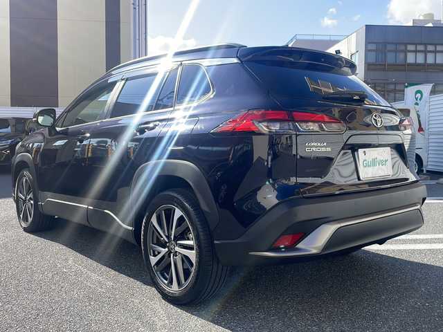 トヨタ カローラ クロス Z 広島県 2022(令4)年 3.5万km スパークリングブラックパールクリスタルシャイン /登録時走行距離/　　　　　　　34760キロ/ワンオーナー/パノラマルーフ/ディスプレイオーディオ/パノラミックビューモニター/地デジ/PCS/ハーフレザーシート/シートヒーター/パワーバックドア/スペアキー×１/ビルトインETC/新車時整備手帳/　　【保証書】/取扱説明書/