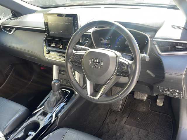 トヨタ カローラ クロス Z 広島県 2022(令4)年 3.5万km スパークリングブラックパールクリスタルシャイン /登録時走行距離/　　　　　　　34760キロ/ワンオーナー/パノラマルーフ/ディスプレイオーディオ/パノラミックビューモニター/地デジ/PCS/ハーフレザーシート/シートヒーター/パワーバックドア/スペアキー×１/ビルトインETC/新車時整備手帳/　　【保証書】/取扱説明書/