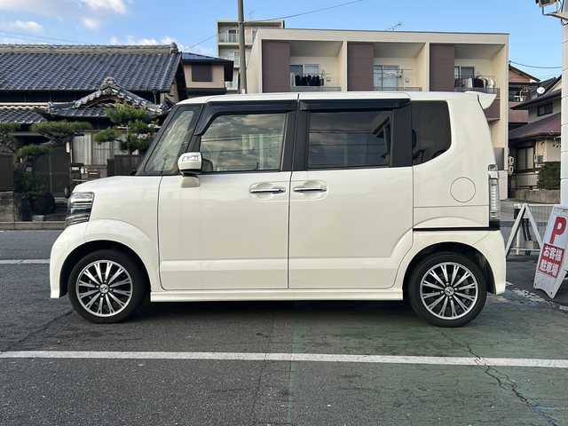 ホンダ Ｎ ＢＯＸ カスタム ターボ SSパッケージ 愛知県 2014(平26)年 10.5万km プレミアムホワイトパール /禁煙車//純正ナビ・フルセグTV/　(VXM-155VFi)//Bluetooth/CD・DVD//バックカメラ/ETC//前後ドライブレコーダー//あんしんパッケージ//CTBA//純正１５インチアルミ//横滑り防止装置（VSA）//両側パワースライドドア//HIDオートライト//プッシュスタート//電動格納ミラーウィンカー//ISOFIX//ドアバイザー//純正フロアマット//取扱説明書/新車保証書