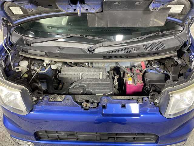 ダイハツ ウェイク D 沖縄県 2016(平28)年 13.8万km ブルーメタリック 禁煙車/社外オーディオ/(CD/USB/AUX)/キーレスキー/横すべり防止機能/アイドリングストップ/ヘッドライトレベライザー/電動格納ミラー/ドアバイザー/フロアマット/バニティミラー/フォグランプ