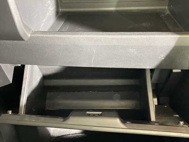 ダイハツ ウェイク D 沖縄県 2016(平28)年 13.8万km ブルーメタリック 禁煙車/社外オーディオ/(CD/USB/AUX)/キーレスキー/横すべり防止機能/アイドリングストップ/ヘッドライトレベライザー/電動格納ミラー/ドアバイザー/フロアマット/バニティミラー/フォグランプ