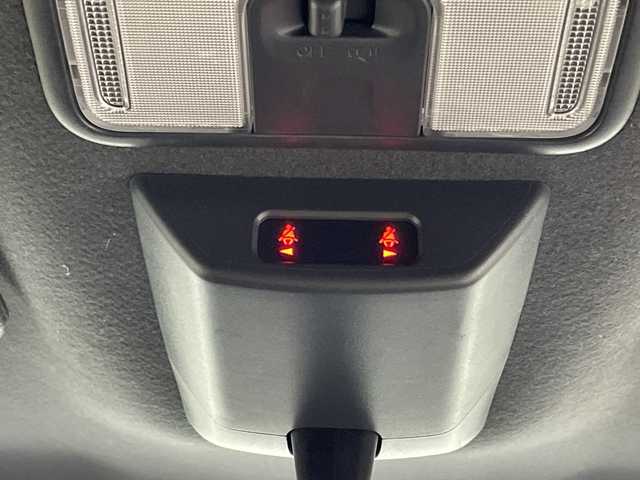 ダイハツ ウェイク D 沖縄県 2016(平28)年 13.8万km ブルーメタリック 禁煙車/社外オーディオ/(CD/USB/AUX)/キーレスキー/横すべり防止機能/アイドリングストップ/ヘッドライトレベライザー/電動格納ミラー/ドアバイザー/フロアマット/バニティミラー/フォグランプ