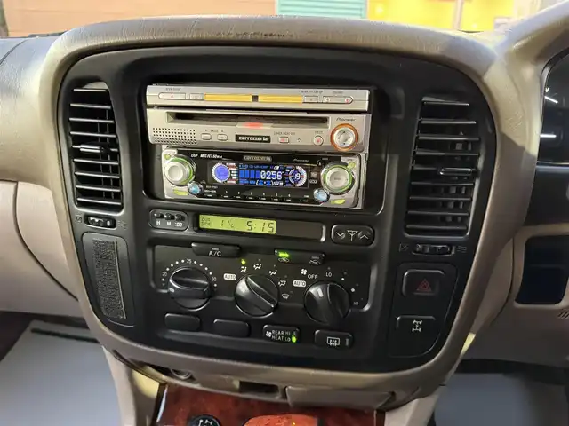 トヨタ ランドクルーザー VX－LTD 香川県 2001(平13)年 9.7万km ホワイトパールマイカ ワンオーナー/ウッドコンビステア/クルーズコントロール/社外LEDヘッドライト/社外16インチアルミ/純正マット/ETC