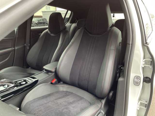 プジョー ３０８ GT ブルーHDi 青森県 2020(令2)年 2.8万km BLANC NACRE オーディオディスプレイ/（Bluetooth・AppleCarPlay・AndroidAuto）/インテリジェントハイビーム/パークアシスト/ブラインドスポットモニター/アクティブクルーズコントロール/アクティブセーフティブレーキ/レーンキープアシスト/ドライバーアテンションアラート/ディスタンスアラート/スピードリミットインフォメーション/ハーフレザーシート/バック・サイドカメラ/電動パーキングブレーキ/ヒルスタートアシスタント/LEDオートライト/ウインカーミラー/純正アルミホイール18インチ/ステアリングスイッチ/パドルシフト/アイドリングストップ/ABS/プッシュスタート/スマートキーX2/取扱説明書