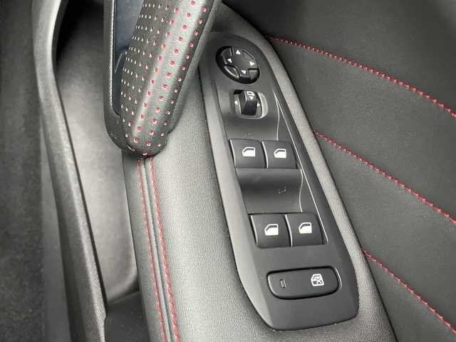 プジョー ３０８ GT ブルーHDi 青森県 2020(令2)年 2.8万km BLANC NACRE オーディオディスプレイ/（Bluetooth・AppleCarPlay・AndroidAuto）/インテリジェントハイビーム/パークアシスト/ブラインドスポットモニター/アクティブクルーズコントロール/アクティブセーフティブレーキ/レーンキープアシスト/ドライバーアテンションアラート/ディスタンスアラート/スピードリミットインフォメーション/ハーフレザーシート/バック・サイドカメラ/電動パーキングブレーキ/ヒルスタートアシスタント/LEDオートライト/ウインカーミラー/純正アルミホイール18インチ/ステアリングスイッチ/パドルシフト/アイドリングストップ/ABS/プッシュスタート/スマートキーX2/取扱説明書