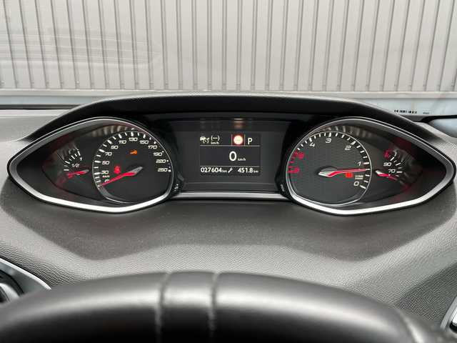 プジョー ３０８ GT ブルーHDi 青森県 2020(令2)年 2.8万km BLANC NACRE オーディオディスプレイ/（Bluetooth・AppleCarPlay・AndroidAuto）/インテリジェントハイビーム/パークアシスト/ブラインドスポットモニター/アクティブクルーズコントロール/アクティブセーフティブレーキ/レーンキープアシスト/ドライバーアテンションアラート/ディスタンスアラート/スピードリミットインフォメーション/ハーフレザーシート/バック・サイドカメラ/電動パーキングブレーキ/ヒルスタートアシスタント/LEDオートライト/ウインカーミラー/純正アルミホイール18インチ/ステアリングスイッチ/パドルシフト/アイドリングストップ/ABS/プッシュスタート/スマートキーX2/取扱説明書