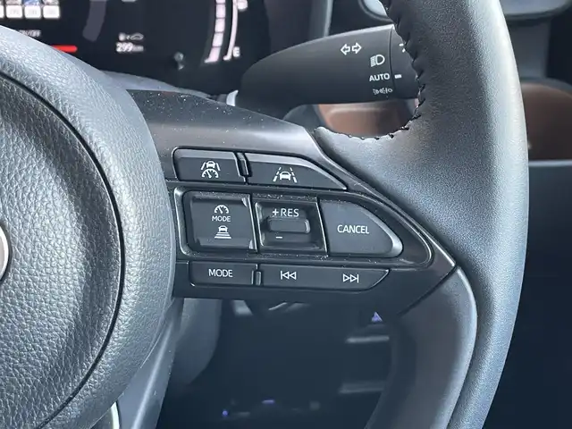 トヨタ シエンタ ハイブリッド Z 東京都 2024(令6)年 0.5万km アーバンカーキ 純正ナビ　/Ｂｌｕｅｔｏｏｔｈ　/ＴＶ　/ＵＳＢ　/全周囲カメラ　/追従型クルーズコントロールシステム/両側電動スライドドア　/アドバンストパーク　/前後ドライブレコーダー　/ＥＴＣ２．０　/サイドバイザー　/純正フロアマット　/衝突被害軽減システム/ABS/横滑り防止装置/レーンアシスト/盗難防止装置/オートライト/BSM