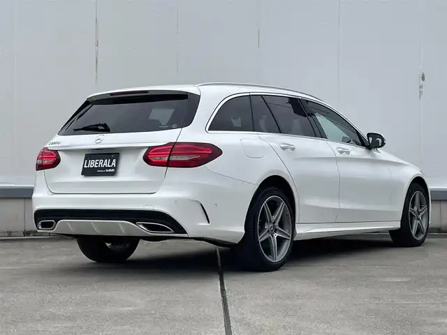メルセデス・ベンツ Ｃ２２０ｄ ワゴン ローレウスエディション 東京都 2018(平30)年 4.9万km パール 純正HDDナビ/（Bluetooth接続、CD/DVD再生、フルセグTV）/Bカメラ/レーダーセーフティパッケージ/ACC/黒革シート/スライディングルーフ/純正フロアマット/レーンキープアシスト/純正LEDヘッドライト/BSM/D席パワーシート/D席シートヒーター/純正18インチAW/ETC/アイドリングストップ/取り扱い説明書/保証書/スペアキー