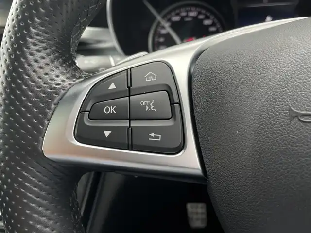 メルセデス・ベンツ Ｃ２２０ｄ ワゴン ローレウスエディション 東京都 2018(平30)年 4.9万km パール 純正HDDナビ/（Bluetooth接続、CD/DVD再生、フルセグTV）/Bカメラ/レーダーセーフティパッケージ/ACC/黒革シート/スライディングルーフ/純正フロアマット/レーンキープアシスト/純正LEDヘッドライト/BSM/D席パワーシート/D席シートヒーター/純正18インチAW/ETC/アイドリングストップ/取り扱い説明書/保証書/スペアキー