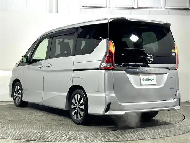 日産 セレナ