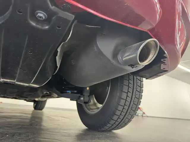 ホンダ ヴェゼル ハイブリッド Z ホンダセンシング 三重県 2019(令1)年 2.7万km プレミアムクリスタルレッドM ハイブリッド/FF/i-DCD（MTモード付フロア7DCT）/純正17inAWあり/純正 8インチナビ VXM-184VFi/（CD/DVD/RADIO/TV/SD/MusicRack/USB/iPod/Bluetooth/HDMI/AppleCarPlay）/バックカメラ/ビルトイン ETC/Honda SENSING/・衝突軽減ブレーキ［CMBS］/・車線維持支援システム［LKAS］/・アダプティブクルーズコントロール［ACC］/・路外逸脱抑制機能/・標識認識機能/・先行車発進お知らせ機能/・リアクティブフォースペダル［RFP］/装備/・ハーフレザーシート/・シートヒーター（D/N）/・左右独立オートエアコン/・雨滴検知オートワイパー/・パドルシフト/・電子パーキングブレーキ/・オートブレーキホールド/・自動防眩ルームミラー/・ステアリングスイッチ/・保/取/・スマートキーx2