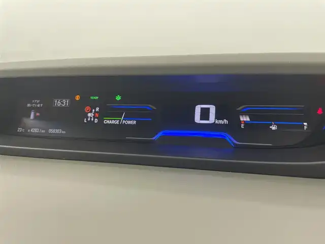 ホンダ フリード ハイブリット G ホンダセンシング 富山県 2018(平30)年 5.9万km モダンスティールM 純正ナビ(AM/FM/CD/DVD/BT/iPod)/フルセグTV/バックカメラ/レーダークルーズコントロール/レーンキープアシスト/衝突軽減ブレーキ/ウインドシールドデアイサー/前方ドライブレコーダー/両側パワースライドドア/横滑り防止装置/3列シート/純正フロアマット/鉄チンホイール/サンシェード/電動格納ミラー/バニティミラー/ドアバイザー/スマートキー/スペアキー1本/プッシュスタート/取扱説明書/保証書