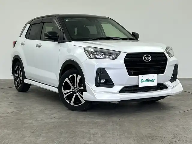 ダイハツ ロッキー プレミアム 三重県 2019(令1)年 3.2万km ブラックマイカメタリック/シャイニングホワイトパール 禁煙車/純正SDナビ/CD/DVD/SD/BT/フルセグTV/バックカメラ/ブラインドスポットモニター/クリアランスソナー/純正フルエアロ/レーダークルーズコントロール/シートヒーター/ハーフレザーシート/純正ドライブレコーダー/オートハイビーム/LEDヘッドライト/純正17インチアルミホイール