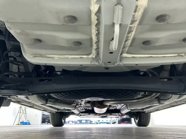 ダイハツ ロッキー プレミアム 三重県 2019(令1)年 3.2万km ブラックマイカメタリック/シャイニングホワイトパール 禁煙車/純正SDナビ/CD/DVD/SD/BT/フルセグTV/バックカメラ/ブラインドスポットモニター/クリアランスソナー/純正フルエアロ/レーダークルーズコントロール/シートヒーター/ハーフレザーシート/純正ドライブレコーダー/オートハイビーム/LEDヘッドライト/純正17インチアルミホイール