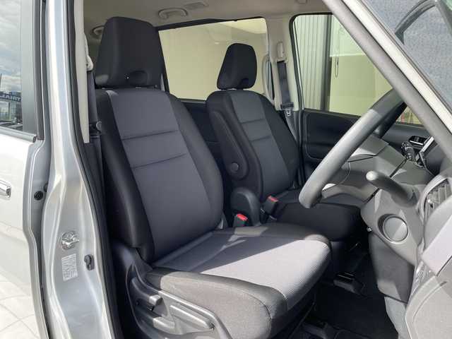 日産 セレナ X 三重県 2022(令4)年 6.4万km ブリリアントシルバー 社外SDナビ（AVIC-RZ403）/DVD/CD/Bluetooth/衝突軽減ブレーキ/ブラインドスポットモニター/片側電動スライドドア/バックカメラ/コーナーセンサー/ETC/ステアリングスイッチ/スマートキー/プッシュスタート