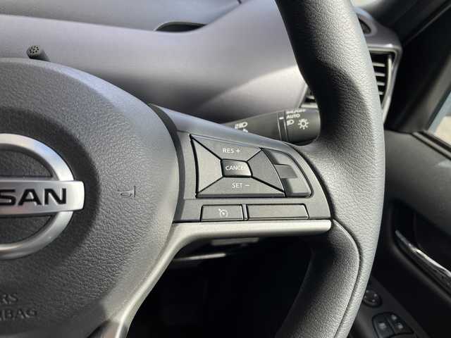 日産 セレナ X 三重県 2022(令4)年 6.4万km ブリリアントシルバー 社外SDナビ（AVIC-RZ403）/DVD/CD/Bluetooth/衝突軽減ブレーキ/ブラインドスポットモニター/片側電動スライドドア/バックカメラ/コーナーセンサー/ETC/ステアリングスイッチ/スマートキー/プッシュスタート