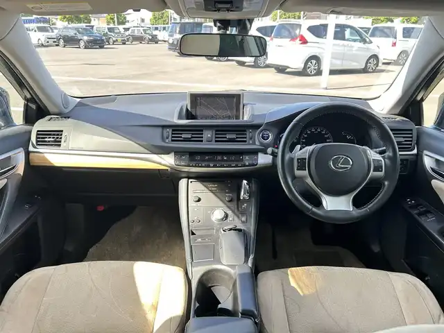 レクサス ＣＴ 200h 群馬県 2012(平24)年 14.1万km ブラックオパールマイカ 純正HDDナビ/（CD/DVD/USB/Bluetooth）/フルセグテレビ/バックカメラ/シートヒーター/パドルシフト/ステアリングリモコン/LEDヘッドランプ/社外フロアマット/純正ドアバイザー/ETC/保証書・取説・スペアキー