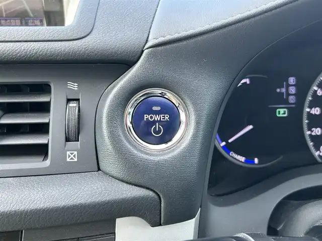 レクサス ＣＴ 200h 群馬県 2012(平24)年 14.1万km ブラックオパールマイカ 純正HDDナビ/（CD/DVD/USB/Bluetooth）/フルセグテレビ/バックカメラ/シートヒーター/パドルシフト/ステアリングリモコン/LEDヘッドランプ/社外フロアマット/純正ドアバイザー/ETC/保証書・取説・スペアキー