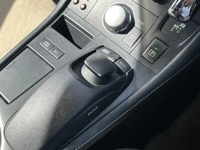 レクサス ＣＴ 200h 群馬県 2012(平24)年 14.1万km ブラックオパールマイカ 純正HDDナビ/（CD/DVD/USB/Bluetooth）/フルセグテレビ/バックカメラ/シートヒーター/パドルシフト/ステアリングリモコン/LEDヘッドランプ/社外フロアマット/純正ドアバイザー/ETC/保証書・取説・スペアキー
