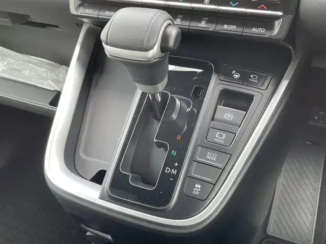 トヨタ ノア S－Z 佐賀県 2025(令7)年 0.1千km グリッターブラックガラスフレーク 登録時走行距離33Km/純正10.5インチディスプレイオーディオ(ナビ機能付)/・フルセグTV/CD/DVD/USB/HDMI/Bluetooth/純正フリップダウンモニター/パノラミックビューモニター/前後ドライブレコーダー機能付デジタルインナーミラー/ビルトインETC2.0/アドバンストパーク/TVキャンセラー/両側パワースライドドア/電子パーキングブレーキ/AUTO HOLD機能/後席エアコン/ハーフレザーシート/DN席シートヒーター/キャプテンシート/後席サンシェード/ISOFIX対応/革巻きステアリング/ステアリングリモコン/純正17インチアルミホイール/純正三眼LEDヘッドライト/・オートマチックハイビーム/純正LEDフォグランプ/純正フロアマット/純正ドアバイザ―/取扱説明書/スペアキー１本/トヨタセーフティセンス/・レーダークルーズコントロール/・レーンディパーチャーアラート/・ブラインドスポットモニター/・プリクラッシュセーフティ/・プロアクティブドライビングアシスト/・クリアランスソナー/・フロント/リヤクロストラフィックアラート/・安心降車アシスト