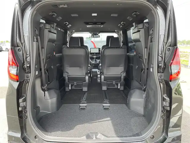 トヨタ ノア S－Z 佐賀県 2025(令7)年 0.1千km グリッターブラックガラスフレーク 登録時走行距離33Km/純正10.5インチディスプレイオーディオ(ナビ機能付)/・フルセグTV/CD/DVD/USB/HDMI/Bluetooth/純正フリップダウンモニター/パノラミックビューモニター/前後ドライブレコーダー機能付デジタルインナーミラー/ビルトインETC2.0/アドバンストパーク/TVキャンセラー/両側パワースライドドア/電子パーキングブレーキ/AUTO HOLD機能/後席エアコン/ハーフレザーシート/DN席シートヒーター/キャプテンシート/後席サンシェード/ISOFIX対応/革巻きステアリング/ステアリングリモコン/純正17インチアルミホイール/純正三眼LEDヘッドライト/・オートマチックハイビーム/純正LEDフォグランプ/純正フロアマット/純正ドアバイザ―/取扱説明書/スペアキー１本/トヨタセーフティセンス/・レーダークルーズコントロール/・レーンディパーチャーアラート/・ブラインドスポットモニター/・プリクラッシュセーフティ/・プロアクティブドライビングアシスト/・クリアランスソナー/・フロント/リヤクロストラフィックアラート/・安心降車アシスト