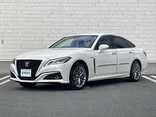 トヨタ クラウン ハイブリッド G－エグゼクティブ Four 山形県 2019(平31)年 13.3万km ホワイトパールクリスタルシャイン Toyota Safety Sense /・プリクラッシュセーフティ/・レーンディパーチャーアラート/・オートマチックハイビーム/・レーダークルーズコントロール/純正マルチナビ/（フルセグ.BD.BT.MSV.USB.Miracast）/全方位カメラ/デジタルインナーミラー/純正エンジンスターター/全席パワーシート（D席メモリ機能付）/全席シートヒーター/前席エアシート/革巻きステアリング/パドルシフト/ステアリングスイッチ/電動リアサンシェード/純正ドライブレコーダー/ビルトインETC/LEDヘッドライト/フォグランプ/フロアマット/ドアバイザー/スマートキー/プッシュスタート