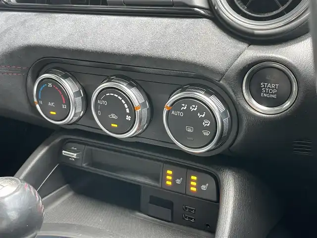 マツダ ロードスター ＲＦ RS 静岡県 2017(平29)年 2.6万km マシーングレープレミアムM 車線逸脱警告　/ＢＳＭ　/マツダコネクトナビ　/地デジ　/Ｂカメラ　/レカロ半革シート　/シートヒーター　　/革巻きステアリング　/ステアリングスイッチ/ＨＫＳマフラー　/車高調　/純正１７インチＡＷ/ETC/スマートキー /スペアキー /保証書/取説