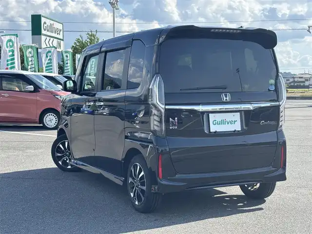 ホンダ Ｎ ＢＯＸ カスタム G L ホンダセンシング 奈良県 2018(平30)年 5.6万km クリスタルブラックパール 社外ＳＤナビ（ＺＤＲ－０１２）/フルセグ/Ｂｌｕｅｔｏｏｔｈ/ＣＤ／ＤＶＤ/ＵＳＢ入力端子/バックカメラ/ビルトインETC/前方ドライブレコーダー/スペアキー/クルーズコントロール/追従走行/純正フロアマット/両側パワースライドドア/ABS/レーンキープアシスト/オートライト/ヘッドライト（LED）/衝突被害軽減システム/エンジンスタートボタン/横滑り防止装置
