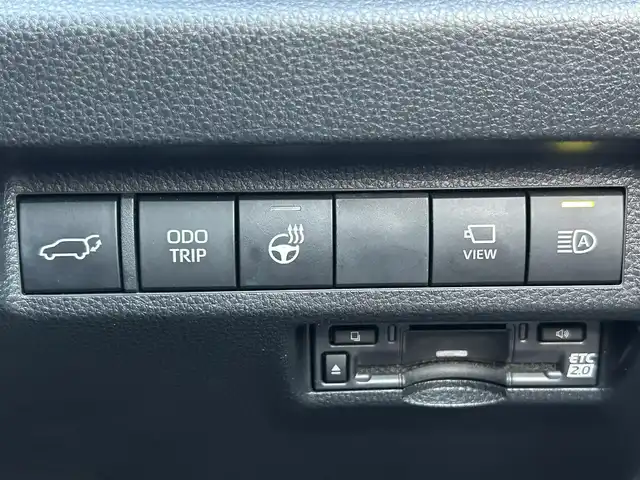 トヨタ ＲＡＶ４ G 島根県 2023(令5)年 5.7万km プラチナホワイトパールマイカ 登録時走行距離56734km/ワンオーナー/純正10.5インチナビ/フルセグTV/Bluetooth・AM・FM/全周囲カメラ/前席シートヒーター/前席エアーシート/運転席パワーシート/電動リアゲート/ETC2.0/ドライブレコーダー/レーダークルーズコントロール/衝突被害軽減ブレーキ/レーンキープアシスト/スマートキー(スペアキー×1)/LEDヘッドライト/フォグランプ/オートライト/純正18インチAW/禁煙車